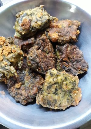 Una foto de Buñulos de acelga y muzzarela