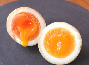 Foto di Ajitama - Uova sode morbide giapponesi per il Ramen
