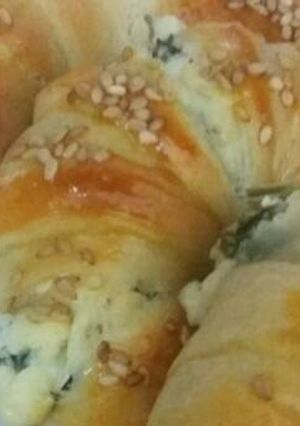 صورة لوصفة كروسان مالح بحشوة الجبن😍