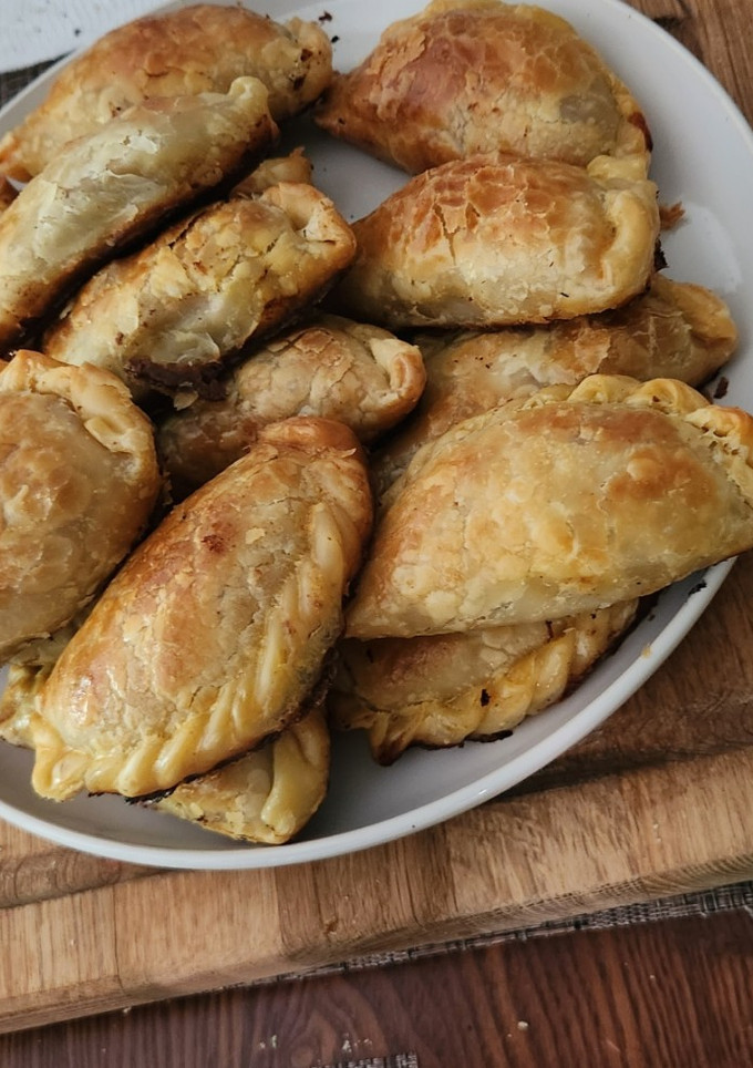 Una foto de Empanadas de carne bien jugosas