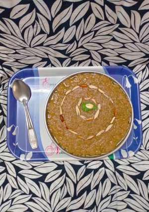 શીરો(siro recipe in Gujarati) રેસીપી મુખ્ય ફોટો
