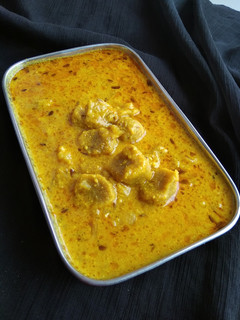 બેસન ગટ્ટા ની સબ્જી (besan gatta sabzi recipe in gujarati) રેસીપી મુખ્ય ફોટો