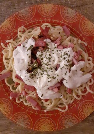 Une photo de Pâtes à la Crème de Chèvre et Pignons de Pin / Healthy