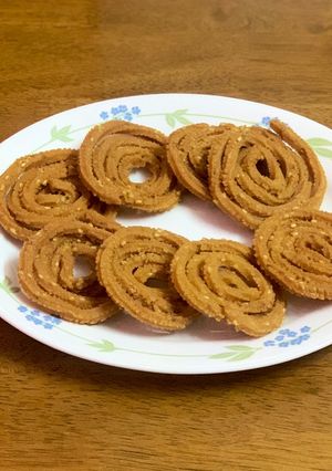 A picture of Chakali.