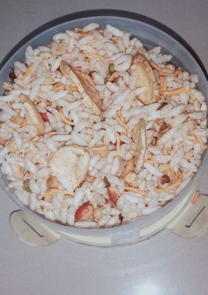 मुरमुरे भेल चाट (Murmure bhel chaat recipe in hindi) रेसिपी मुख्य फोटो