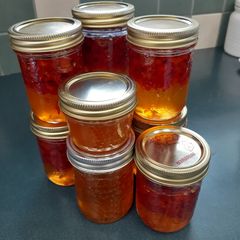 A picture of Sweet & Spicy red pepper jelly.