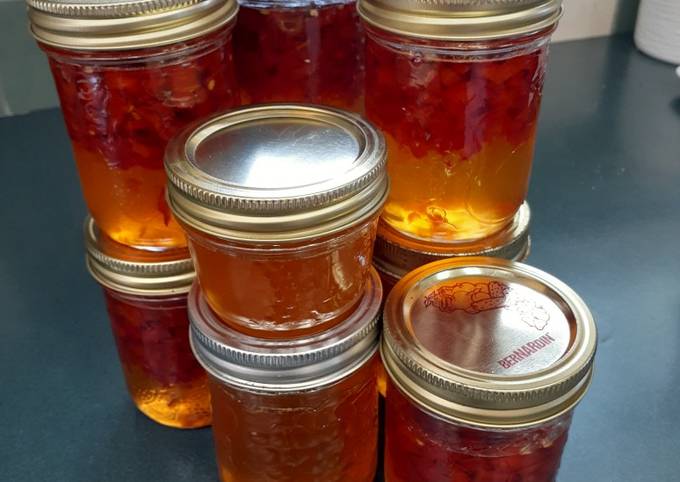 Sweet & Spicy red pepper jelly