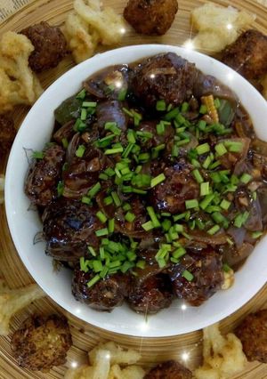 A picture of Vegetable gravy Manchurian.