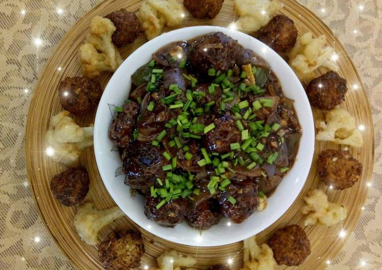 Step-by-Step Guide to Make Award-winning Vegetable gravy Manchurian