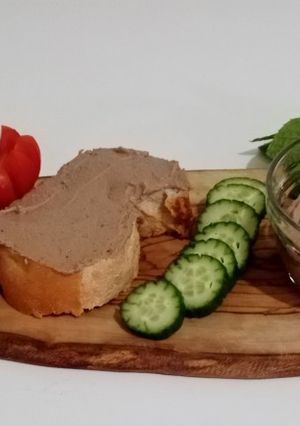 O poză a rețetei Pateu din ficat de pui-rețeta cea mai simplă.