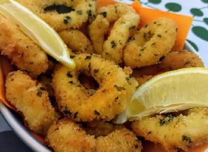 Une photo de Calamars à la Romaine