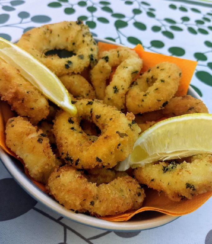 Une photo de Calamars à la Romaine