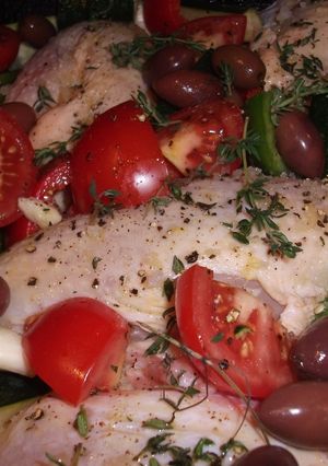 A picture of Chicken tray bake.