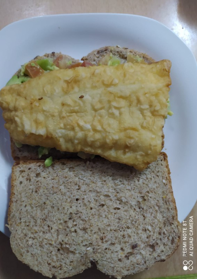 Una foto de Emparedado de pescado