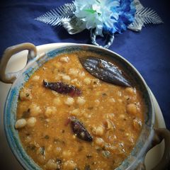 A picture of Chole masala.