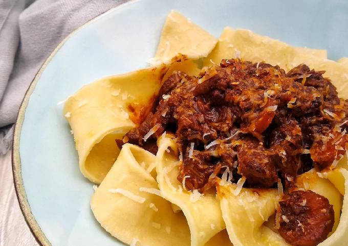 Slow Cooked Beef Ragu