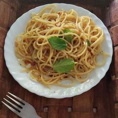 A picture of Spaghetti Aglio e Olio Peperoncino.