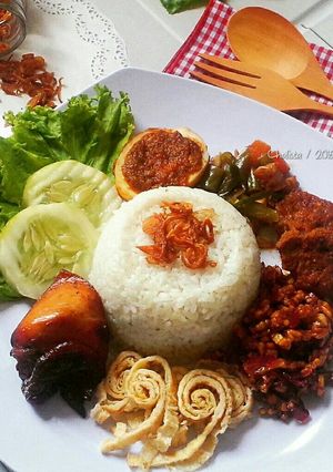 Foto resep Nasi uduk Ricecooker / simpel dan enak