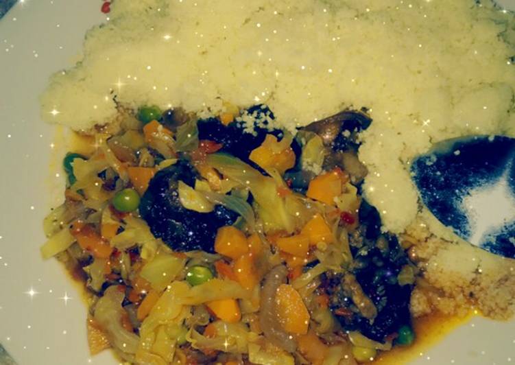 Couscous with vegetables sauce