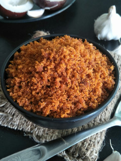 A picture of Sukhi Lasni Chutney (Dry Garlic Coconut Chutney In NKGSB Style).