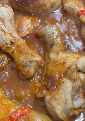 Una foto de Pollo al chilindrón