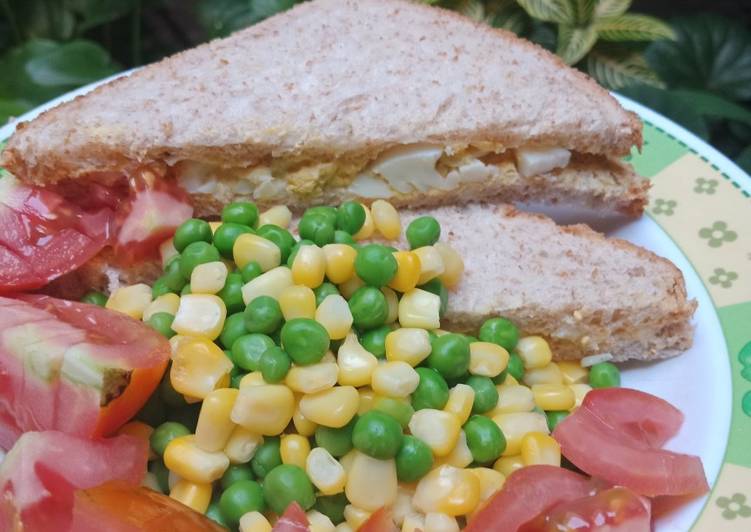 Cara Menyiapkan Tamago Sandwich yang Enak