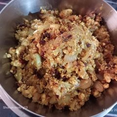 Grated cauliflower crumble paneer bhurji A picture of Grated cauliflower crumble paneer bhurji.