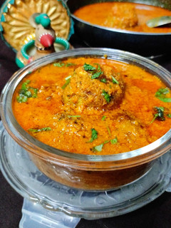 आलू स्टफ़ लौकी के कोफ़्ते रेसिपी मुख्य फोटो