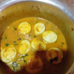 A picture of Egg curry.