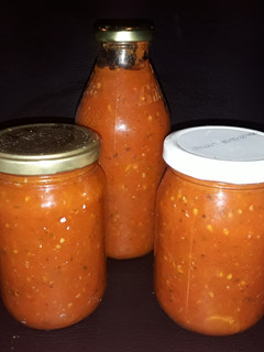 Una foto de Conserva Salsa de tomates🍅