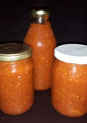 Una foto de Conserva Salsa de tomates🍅