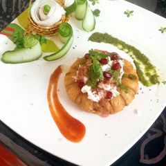 A picture of Ring samosa chaat.