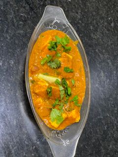 કઢાઈ પનીર (Kadhai Paneer Recipe In Gujarati) રેસીપી મુખ્ય ફોટો