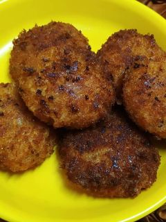 নুডুলস কাটলেট রেসিপির প্রধান ছবি