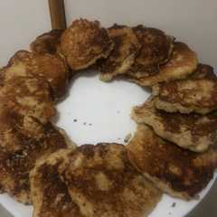 Una foto de Hotcakes GLUTEN FREE de manzana y coco