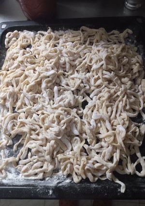 Una foto de Fideos al huevo. Bien caseros!!