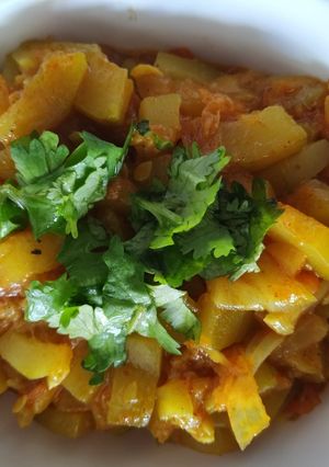 कद्दू की सब्जी (Kaddu ki sabzi recipe in hindi) रेसिपी मुख्य फोटो