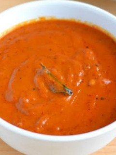 தக்காளி சட்னி (thakkali chutney recipe in Tamil) செய்முறை முக்கிய புகைப்படம்