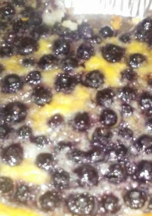 A picture of Buttermilk Blueberry Pie.