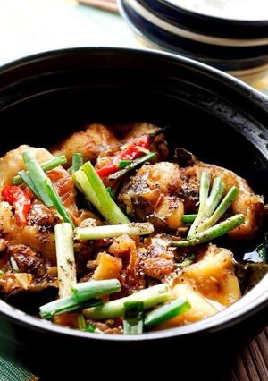 Hình của món Cá lóc kho tộ.