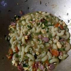 Makaroni tumis kuah রেসিপির প্রধান ছবি