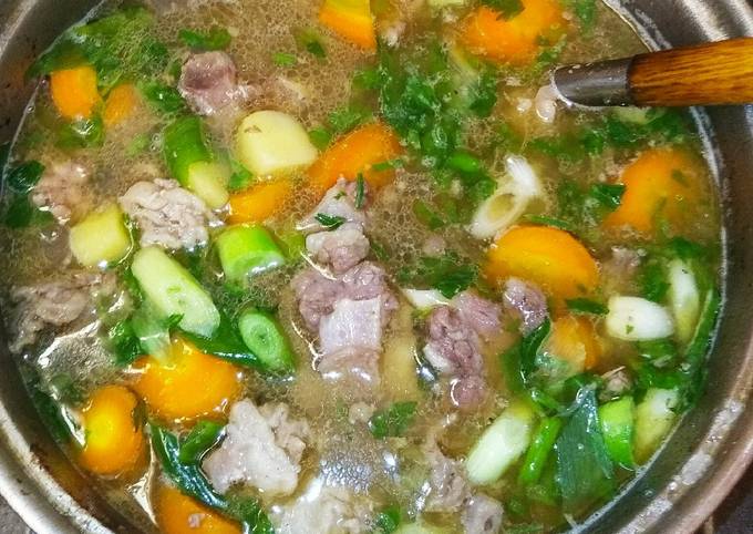 Resep Sop Iga Rempah Oleh Tia - Cookpad