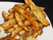 A picture of garlic wedges