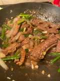 Stir-Fried Beef with Ginger and Green Onion