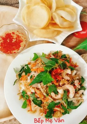 Hình của món Gỏi ngó sen tôm thịt.