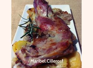 Una foto de Paletilla de cabrito lechal al horno