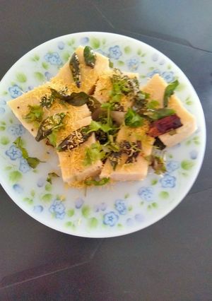 A picture of Dal Dhokla.