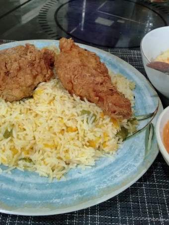 Resep Vegetable rice with fried chicken (رز بالخضار مع بروست) Anti Gagal