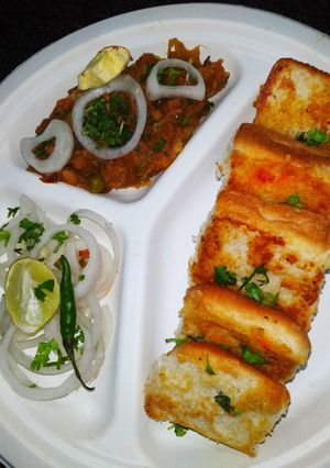 A picture of Pav Bhaji.