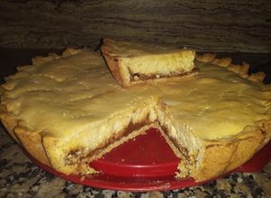 Una foto de Tarta de ricota y dulce de leche